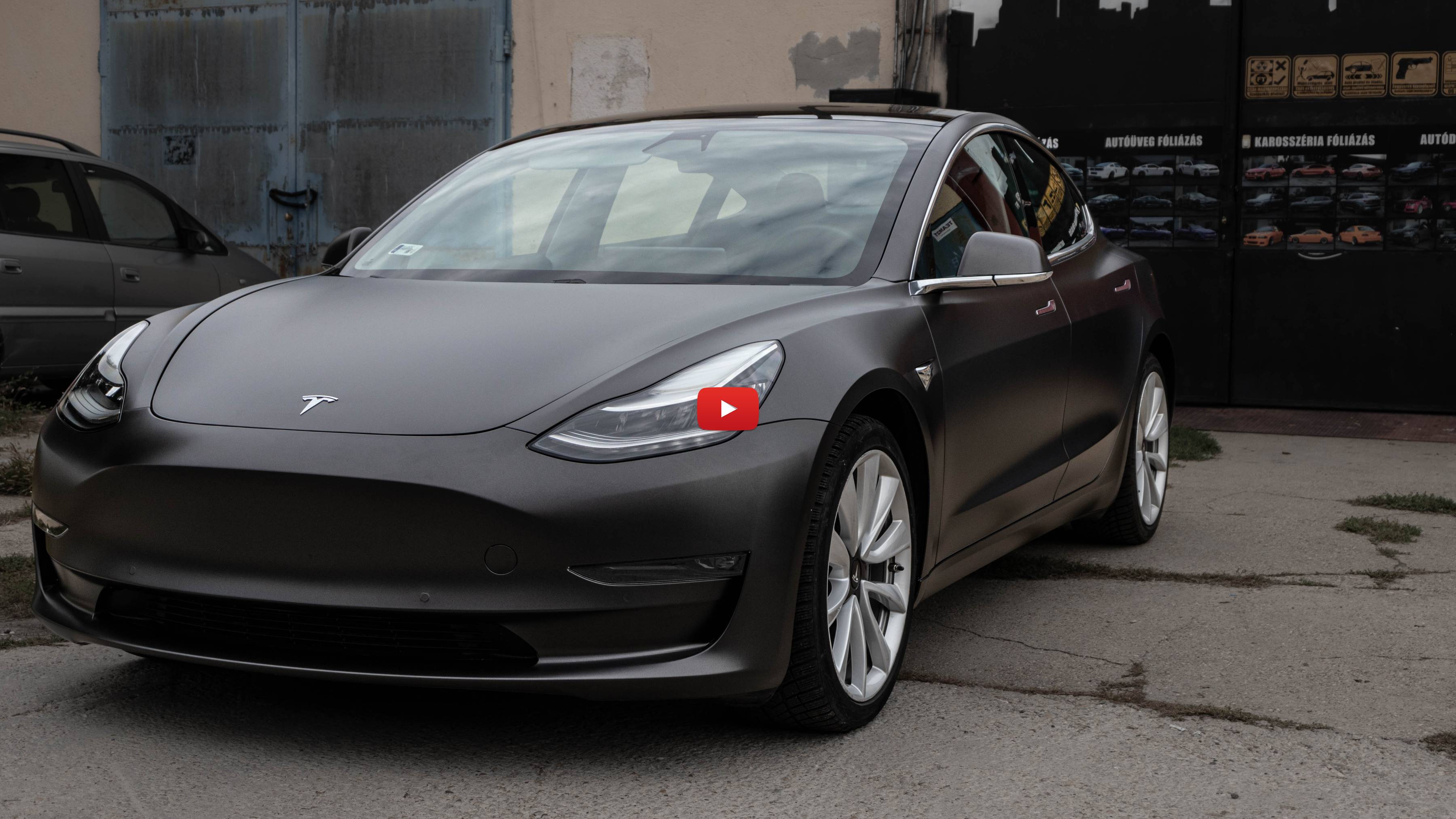 Model 3 2021 matt grafit szürke Teslafóliázás - Teckwrap Dark Grey Silk HM01 Tesla fólia videó
